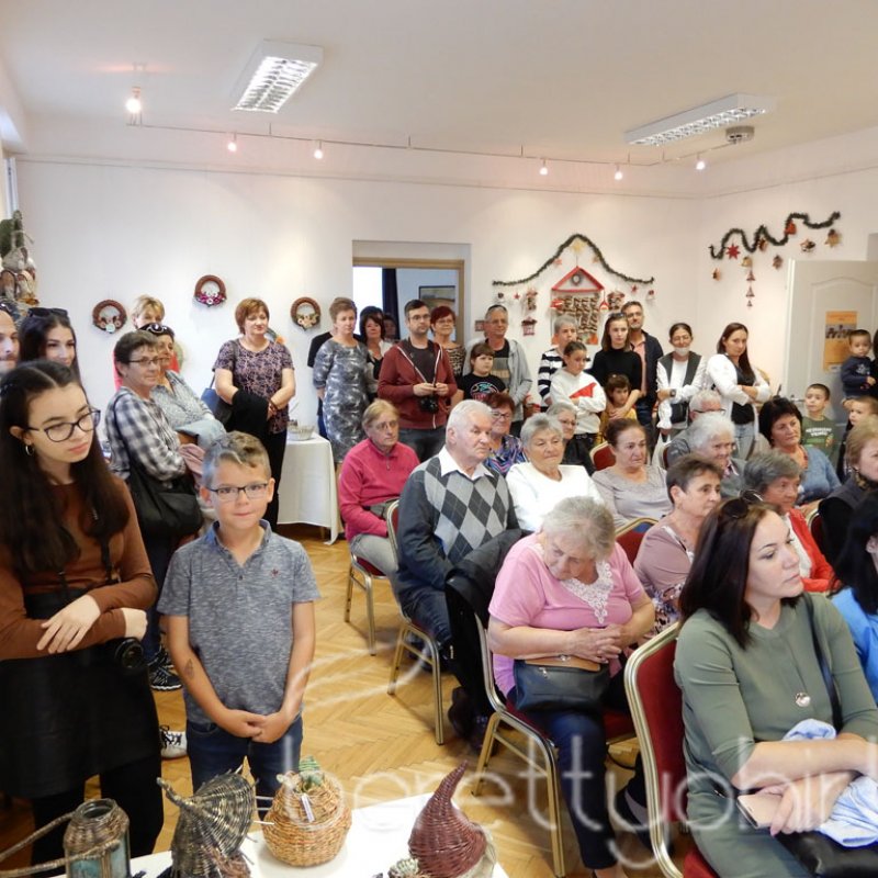 A berettyóújfalui papírfonó kör kiállítása 08